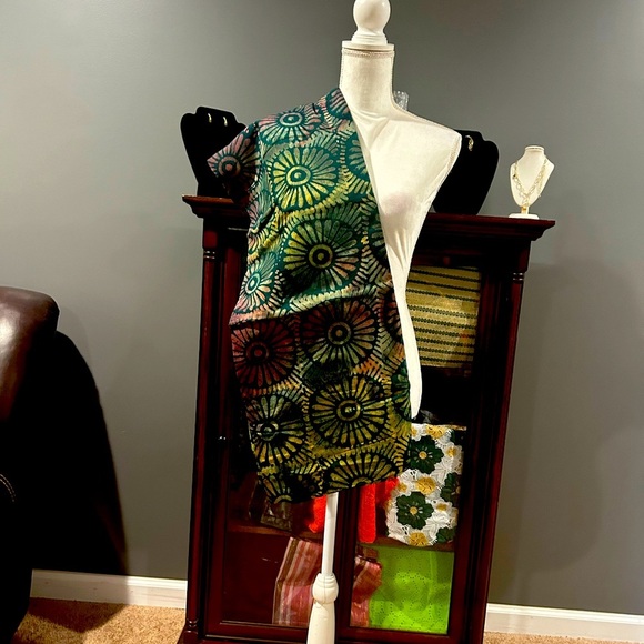 Kampala Crepe African Fabric 100% Crepe 4.5 yards - Picture 4 of 5